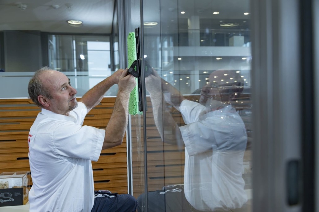 TKW Gebäudereinigung - Glas- und Rahmenreinigung_9