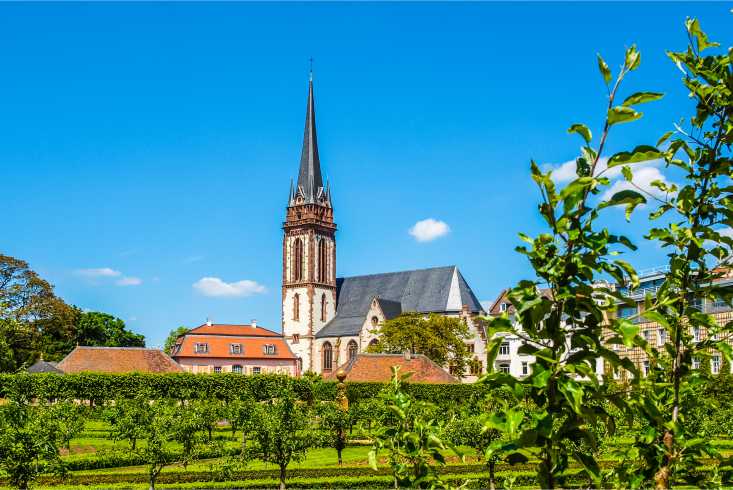 TKW-Gebaeudereinigung - Unterhaltsreinigung Darmstadt - St. Elizabeth TKW-Gebaeudereinigung - Unterhaltsreinigung Darmstadt - St. Elizabeth